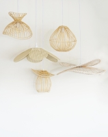 Rattanowa lampa sufitowa Florien kapelusz